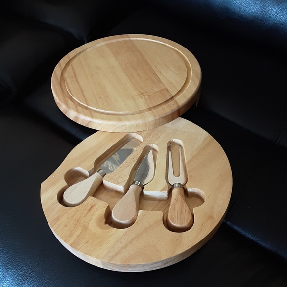 Avon Cheese Board - Picture 1 of 3